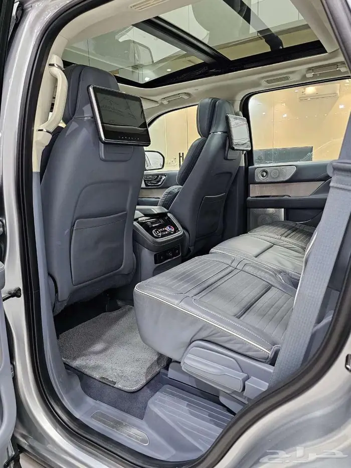 لنكولن نافيجتور فل كامل اعلى فئة 2021 16