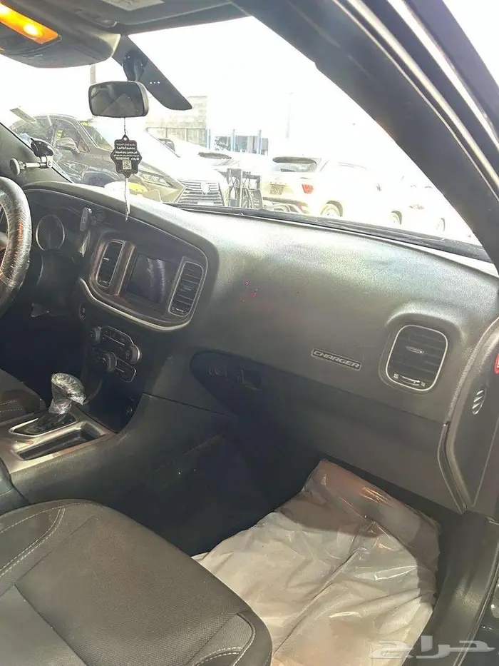 دودج تشارجر 2020 11