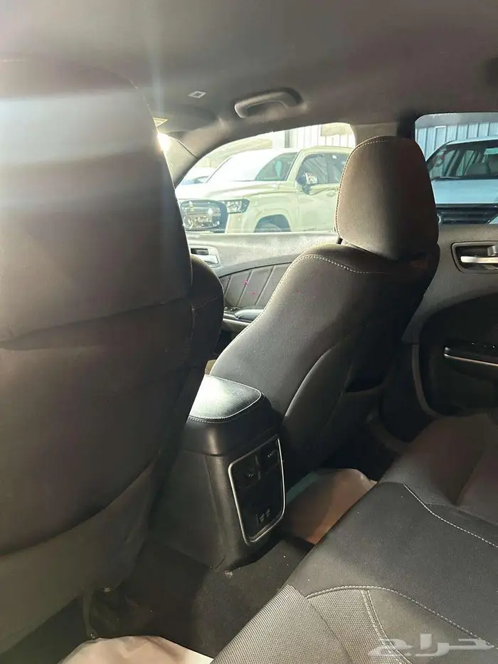 دودج تشارجر 2020 17