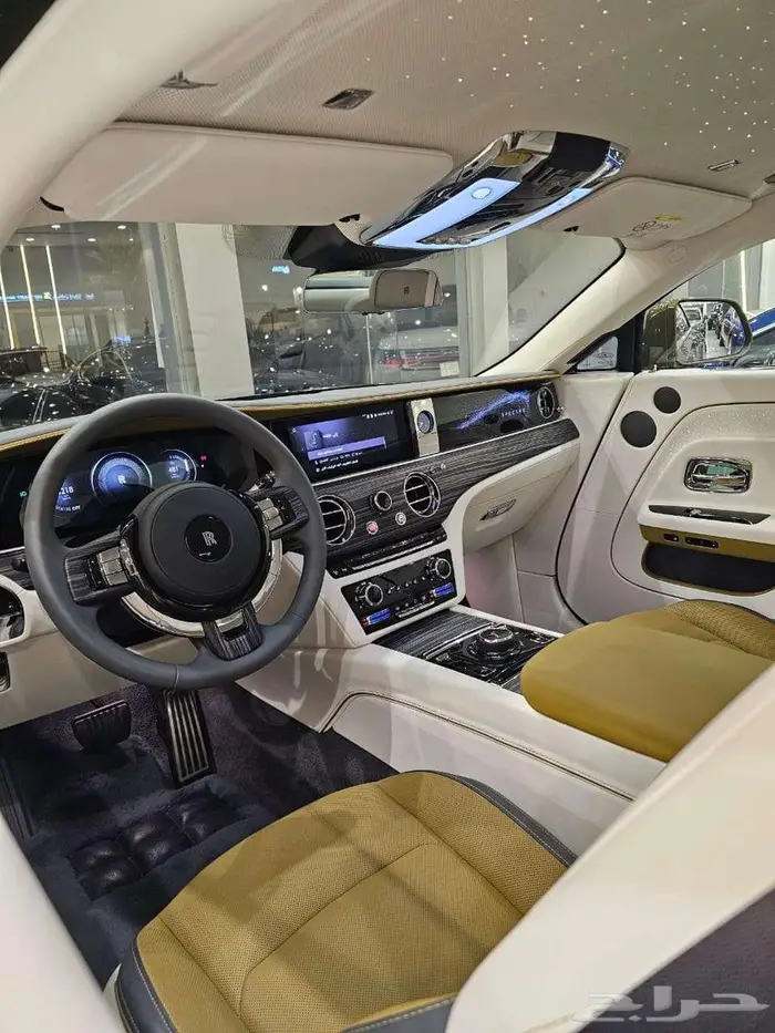 رولز رويس اسبيكتر 2024 16