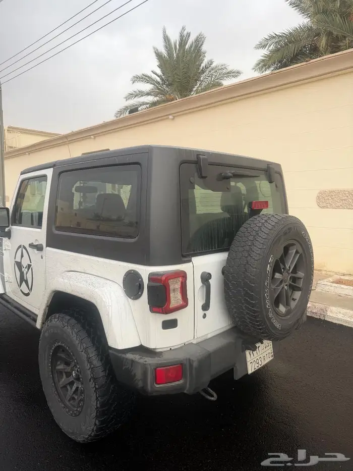 جيب رانجلر. 2018 6