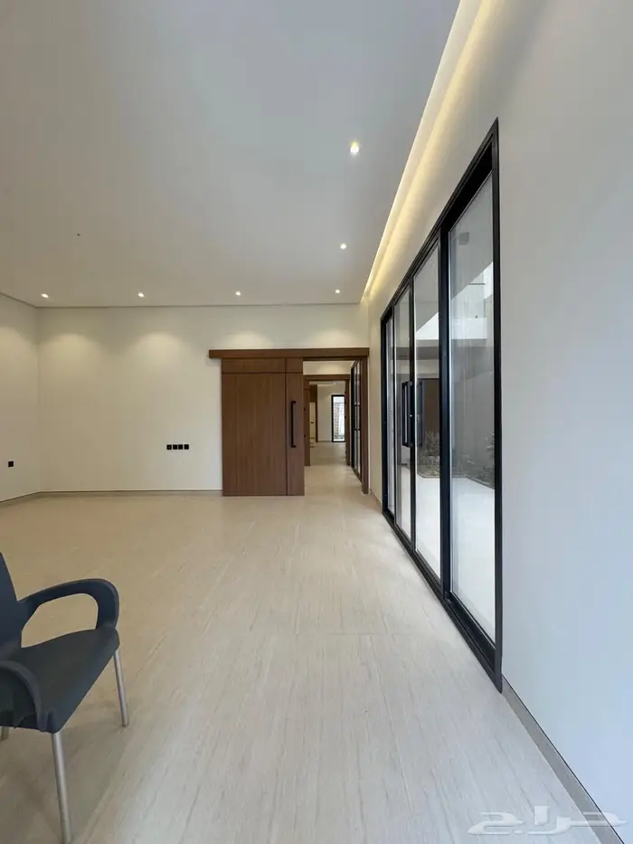 فيلا فاخرة للبيع بحي الشعلة مساحة 320م 5