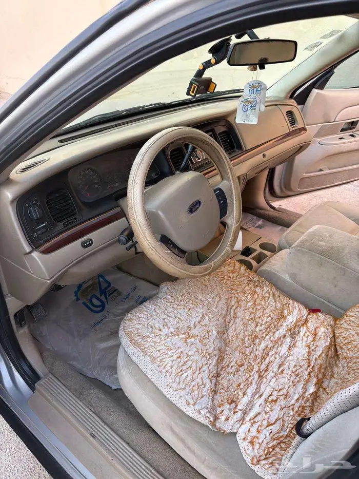 فورد فكتوريا مديل 2012 6