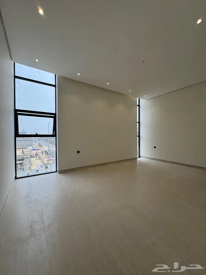 فيلا فاخرة للبيع بحي الشعلة مساحة 320م 24