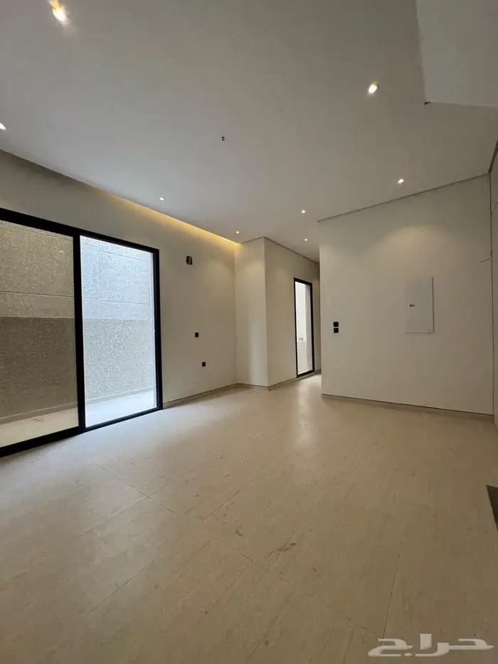 فيلا فاخرة للبيع بحي الشعلة مساحة 320م 19