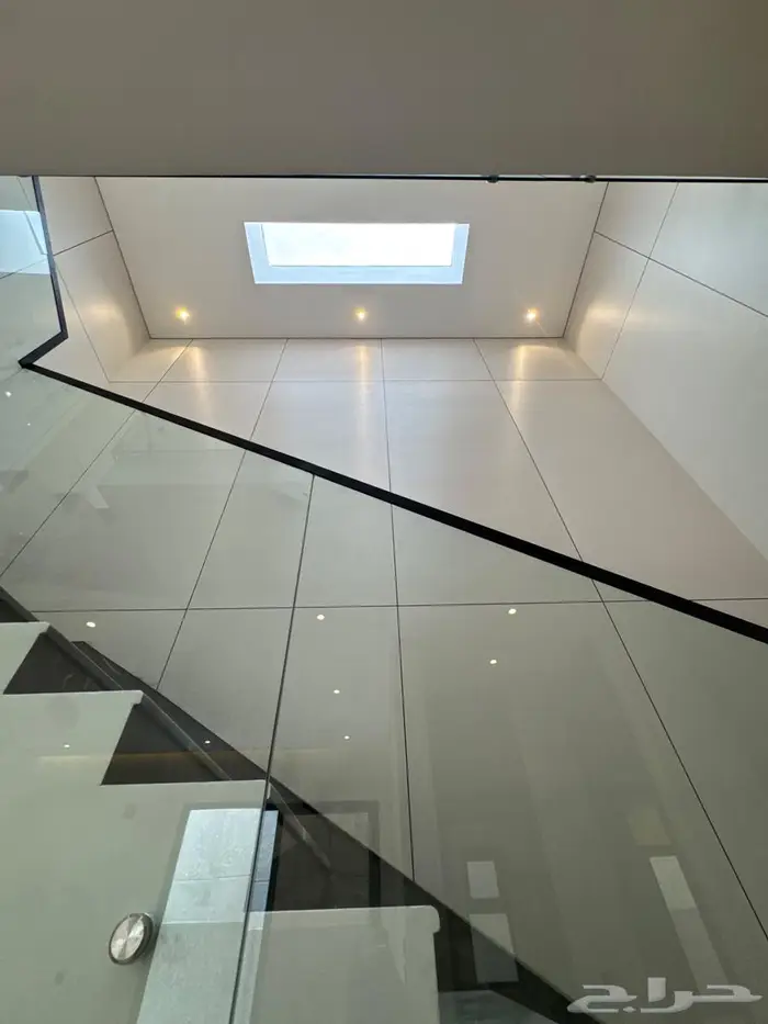 فيلا فاخرة للبيع بحي الشعلة مساحة 320م 27