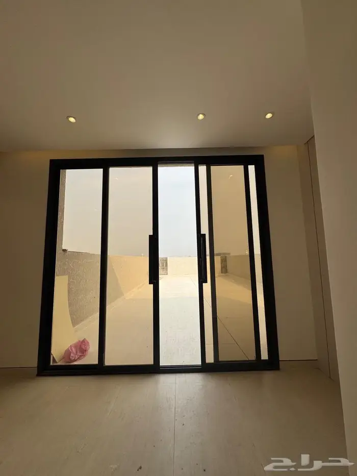 فيلا فاخرة للبيع بحي الشعلة مساحة 320م 29