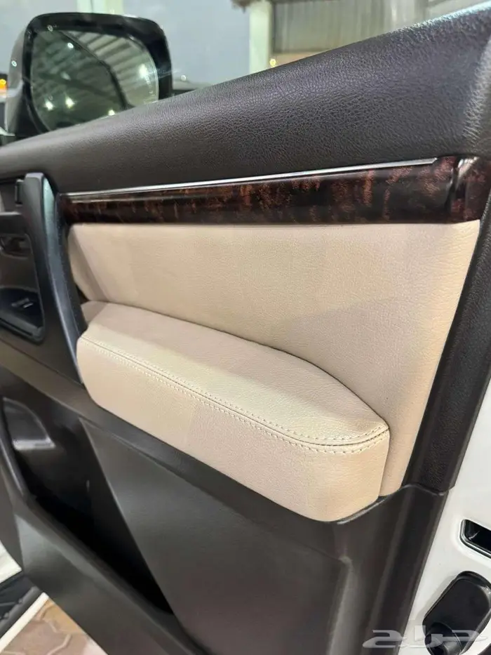 للبيع لاندكروزر GXR-3 2011 فل ابشن سعودي فئة 60 عام 58