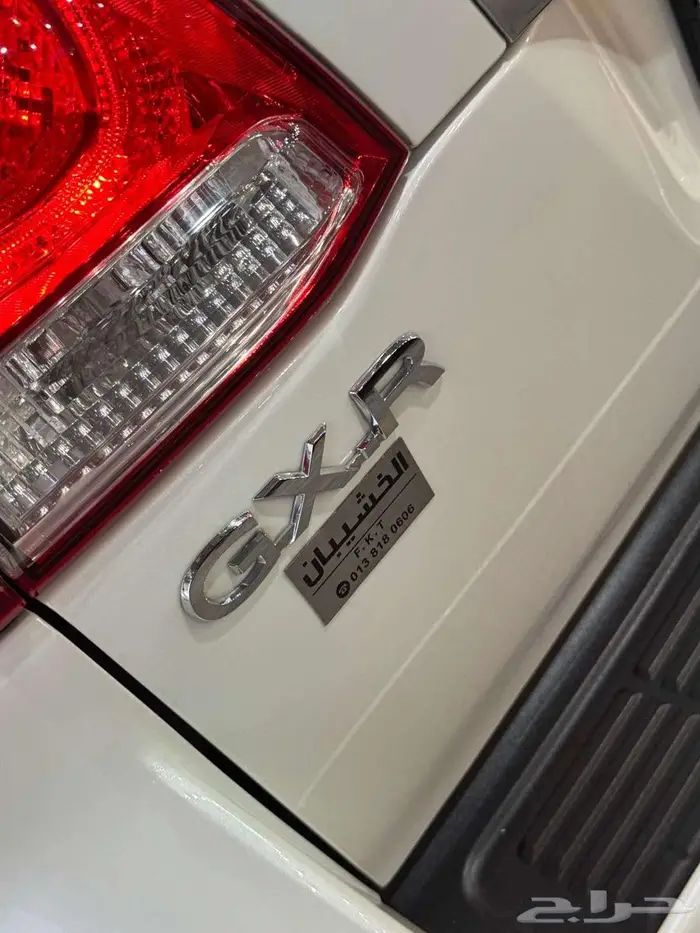 للبيع لاندكروزر GXR-3 2011 فل ابشن سعودي فئة 60 عام 23