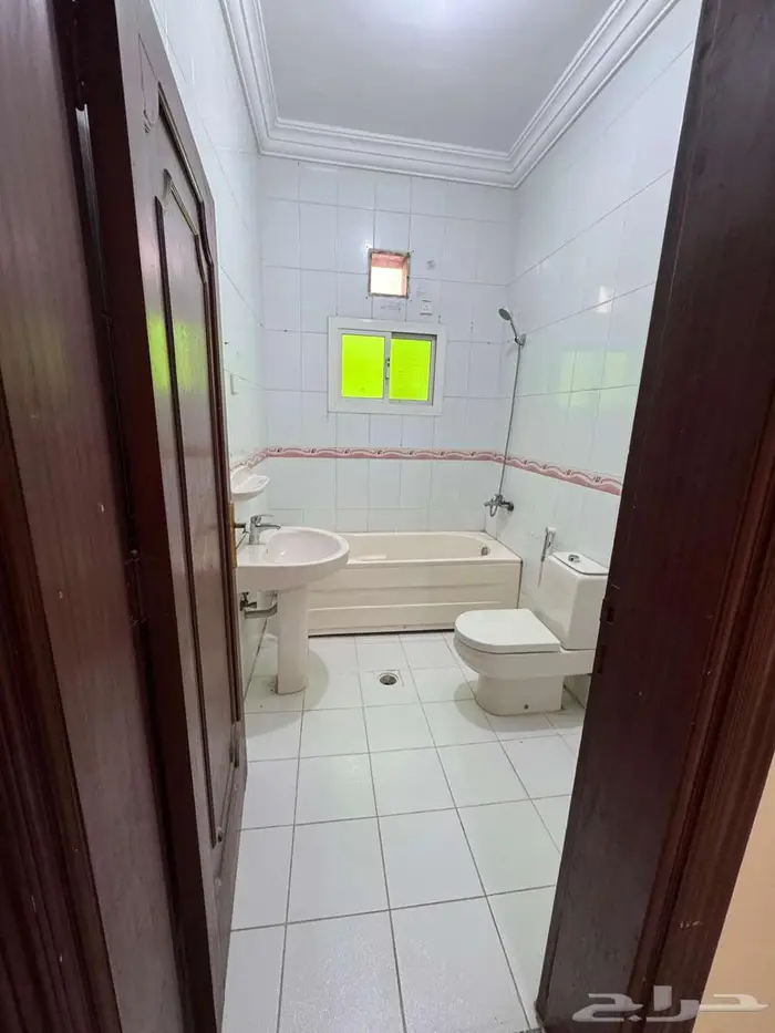 شقة للايجار 3 غرف حي التيسير 3