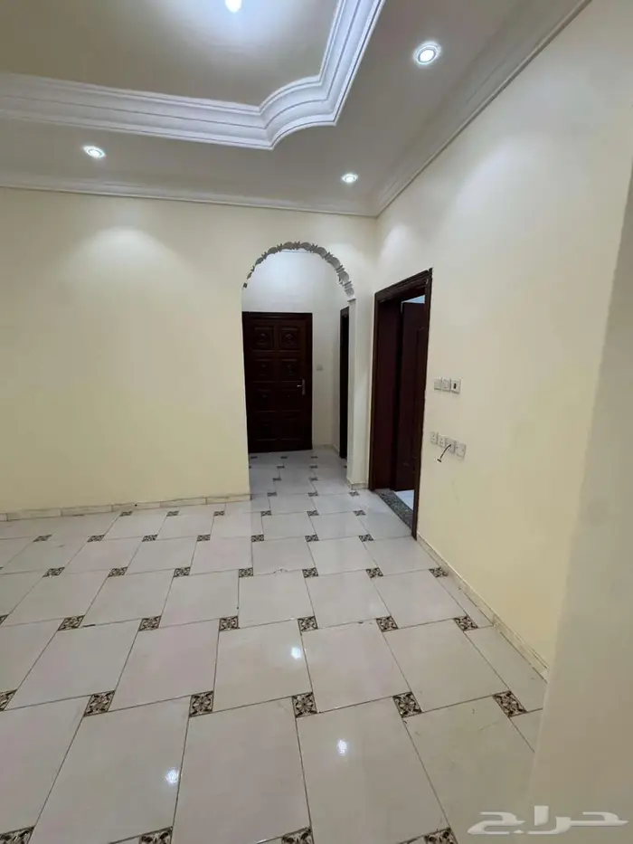 شقة للايجار 3 غرف حي التيسير 6