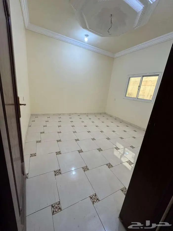 شقة للايجار 3 غرف حي التيسير 7