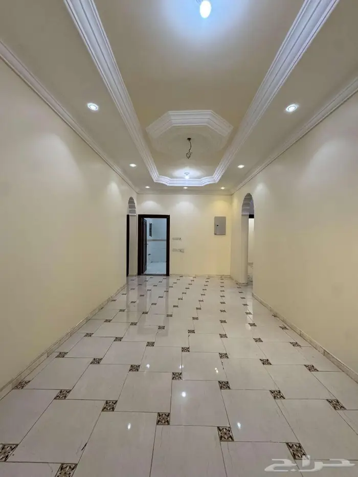 شقة للايجار 3 غرف حي التيسير 8