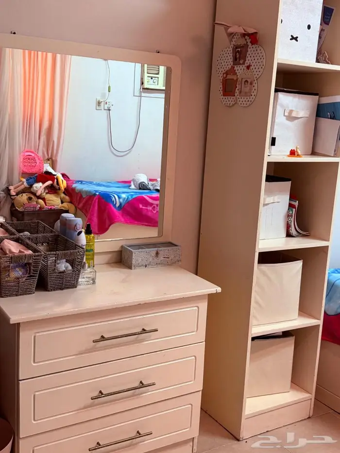 غرفة نوم مكونة من 8 قطع 2