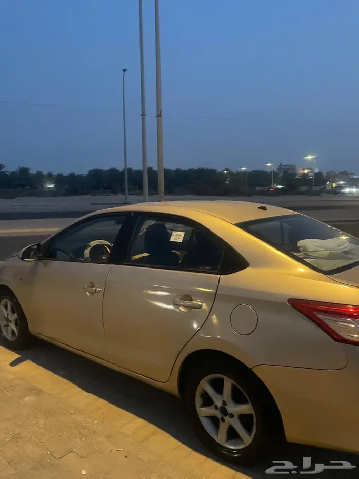 للبيع يارس 2014 4