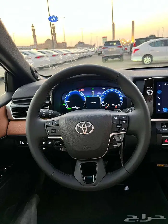 تويوتا-كامرى -لومير- هايبرد 2025-سعودى -بطاقه 4