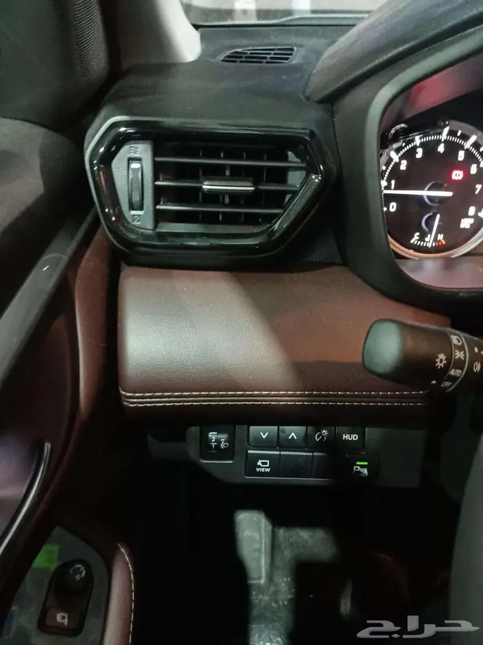 تويوتا اوريان كروزر 16