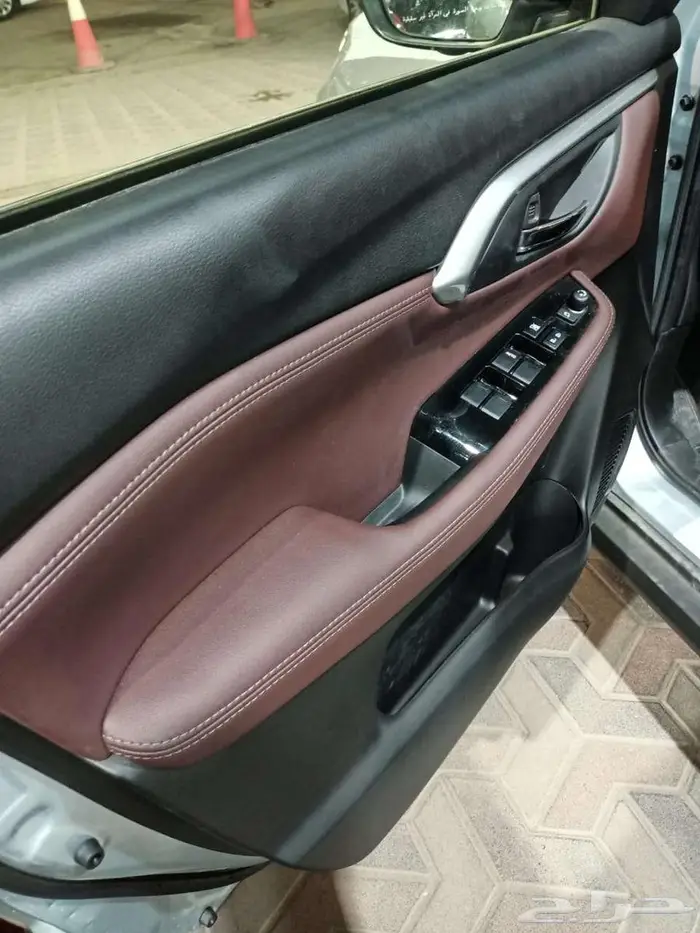 تويوتا اوريان كروزر 11