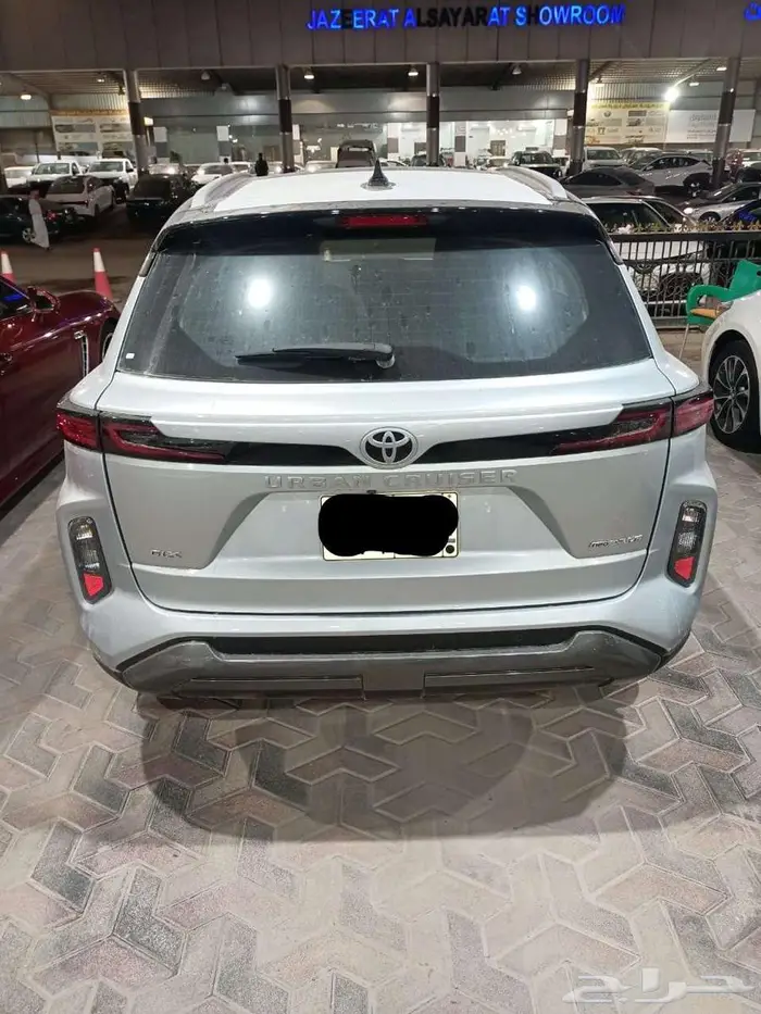 تويوتا اوريان كروزر 25