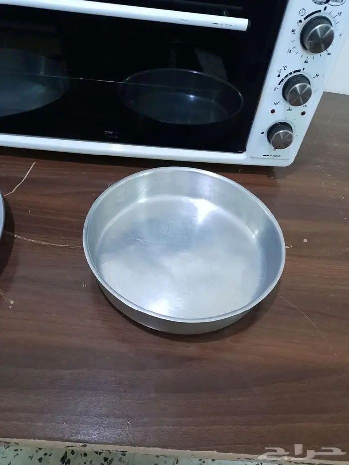 أدوات مطبخ كامله للبيع مع مجلس ومساند للاستىاحات الباحه 39