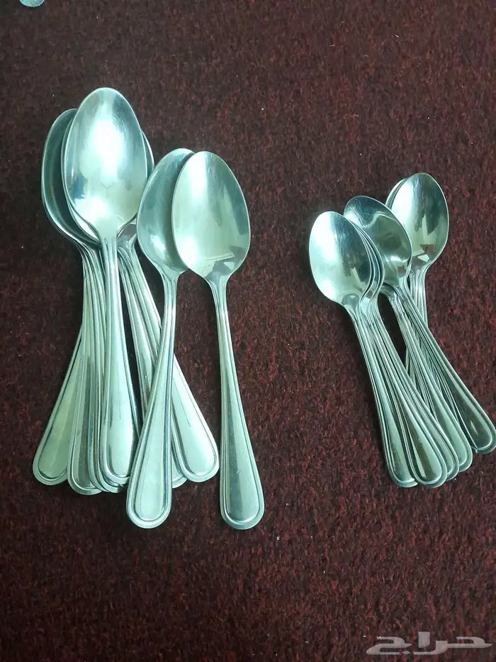 أدوات مطبخ كامله للبيع مع مجلس ومساند للاستىاحات الباحه 56