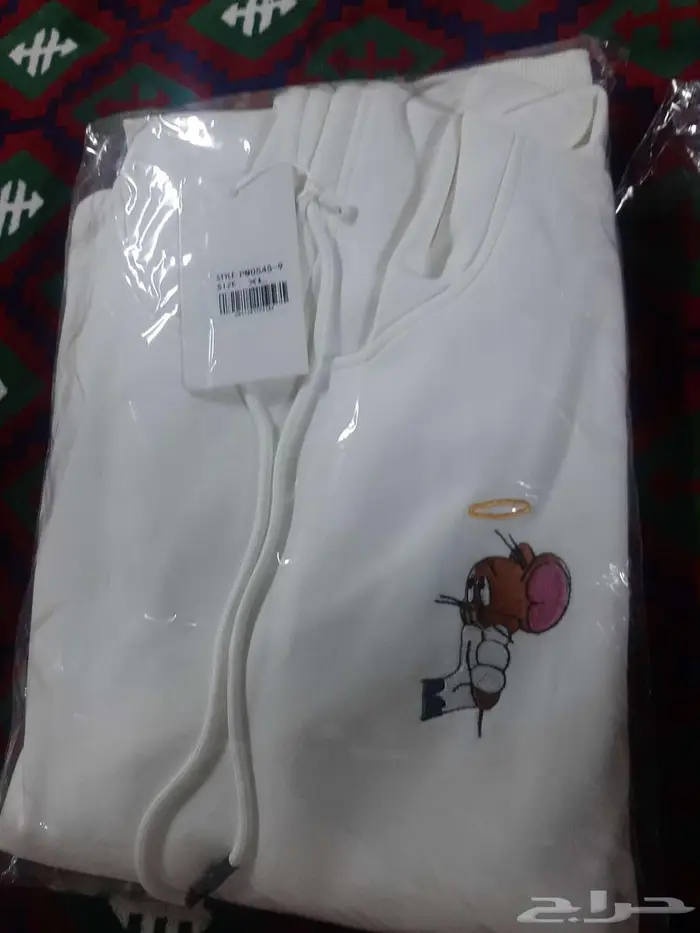 بلوفرات كبار وصغار شتويه. 2