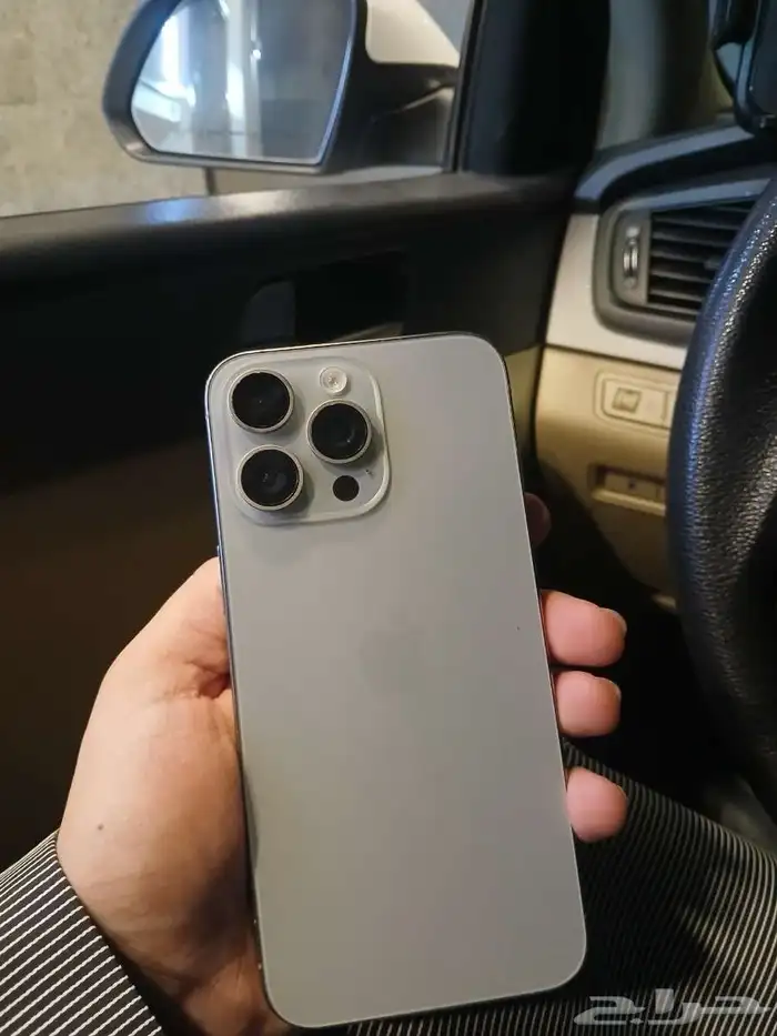 ايفوان 15برو ماكس 1