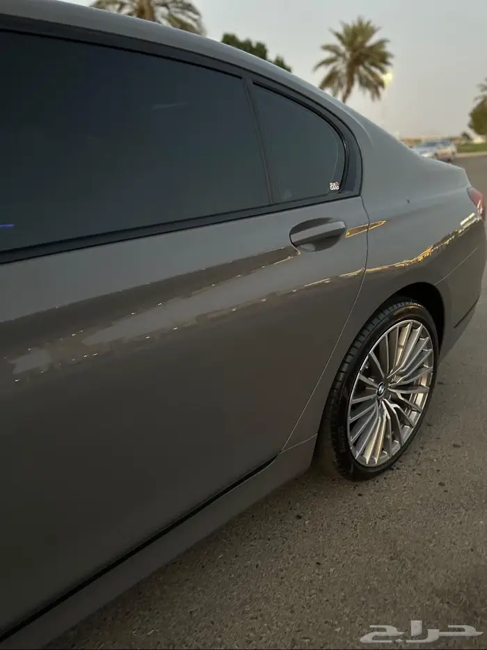 للبيع BMW 730 Li ممشى 60 الف موديل 2020 نظيف جدا 10