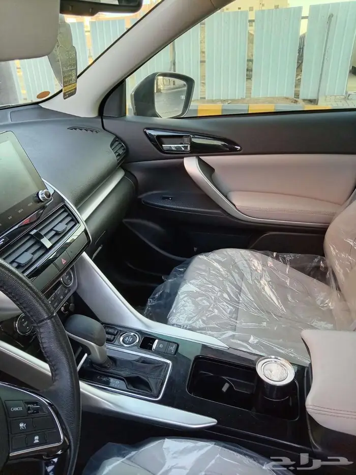 ميتسوبيشي اكليبس كروس دفع رباعي اعلي فئه موديل 2024 10