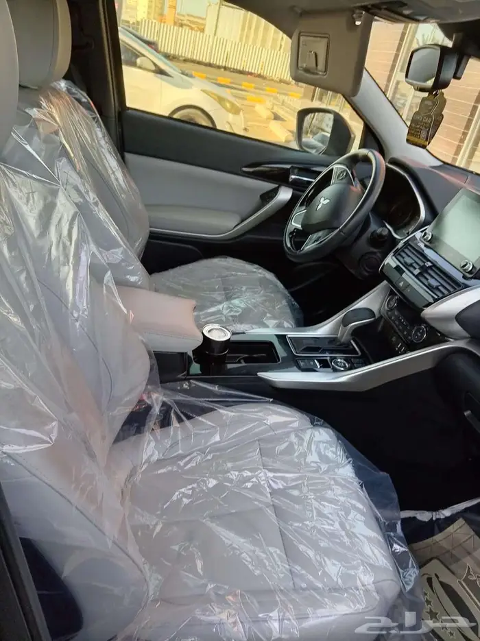 ميتسوبيشي اكليبس كروس دفع رباعي اعلي فئه موديل 2024 12