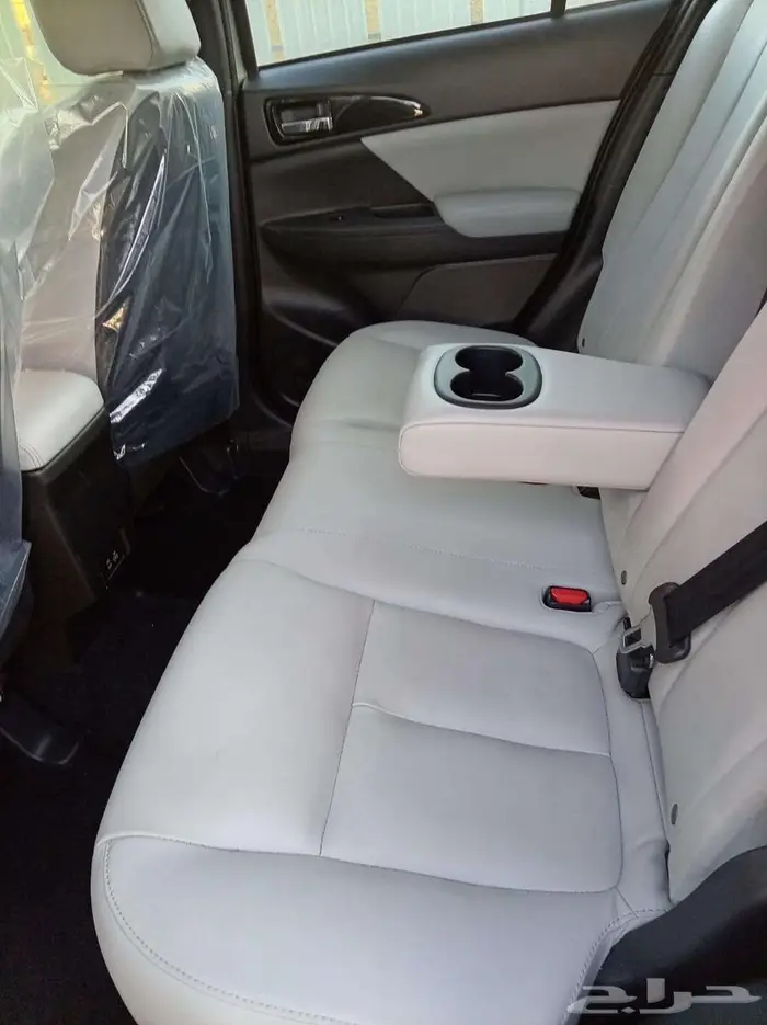 ميتسوبيشي اكليبس كروس دفع رباعي اعلي فئه موديل 2024 0