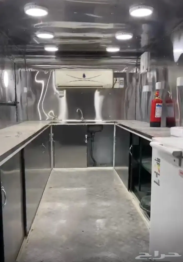 فود ترك جاهز بالكامل مستخدم شبه جديد 2