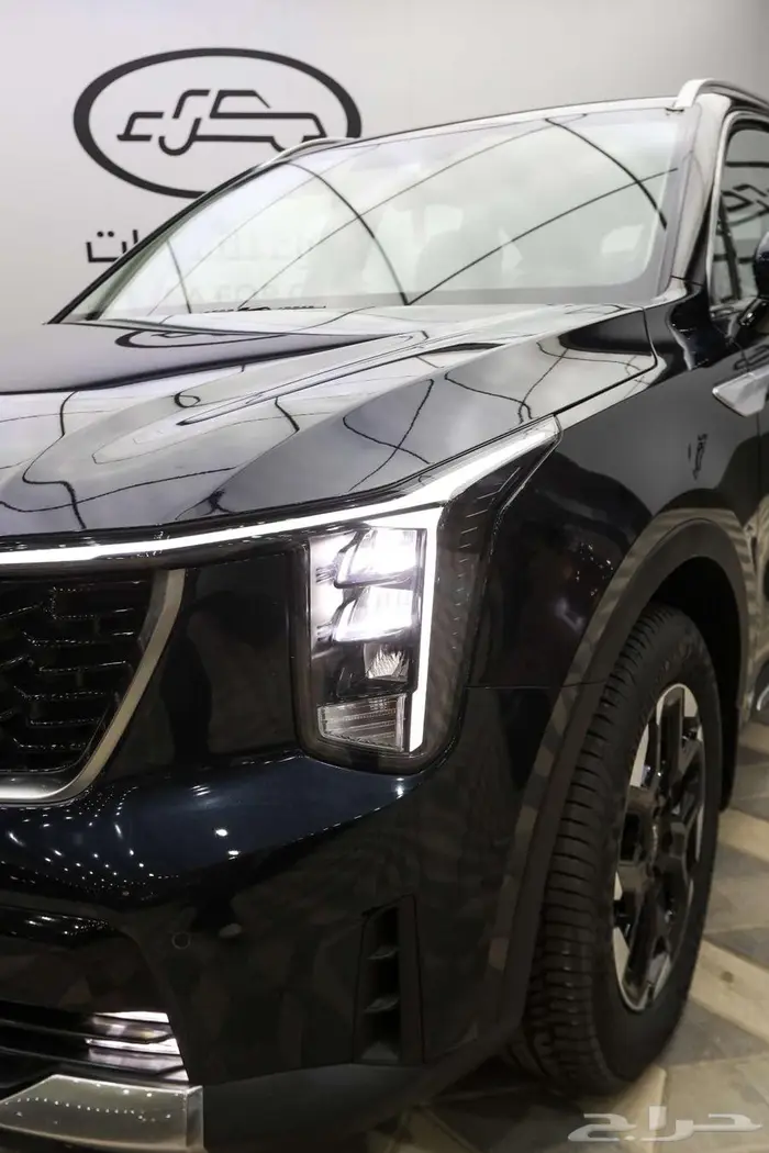 كيا سورنتو ستاندر بنزين 2025 بسعر مميز لفتره محدوده 11