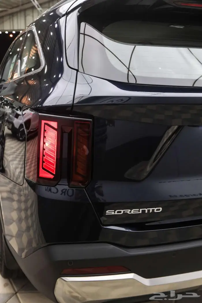 كيا سورنتو ستاندر بنزين 2025 بسعر مميز لفتره محدوده 13