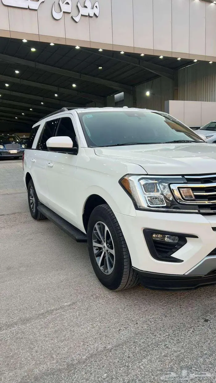 فورد اكسبديشن موديل 2021 - معرض خلف للسيارات 1