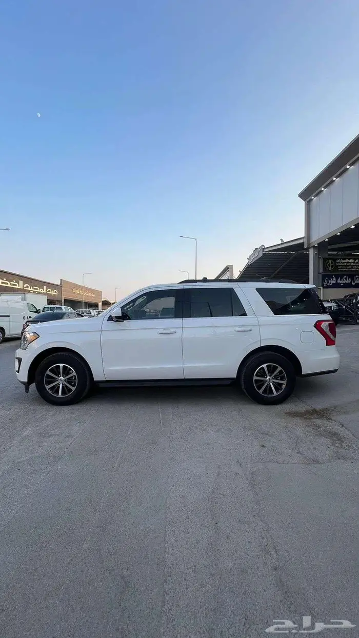 فورد اكسبديشن موديل 2021 - معرض خلف للسيارات 6