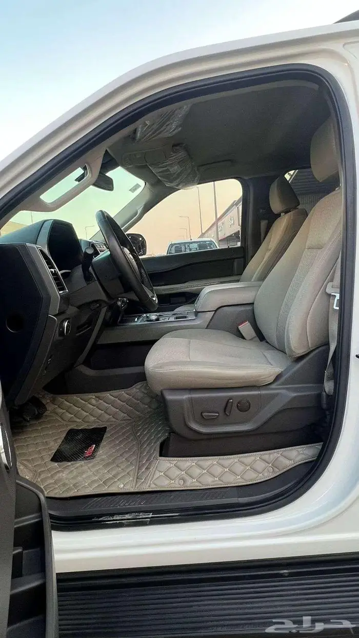 فورد اكسبديشن موديل 2021 - معرض خلف للسيارات 11