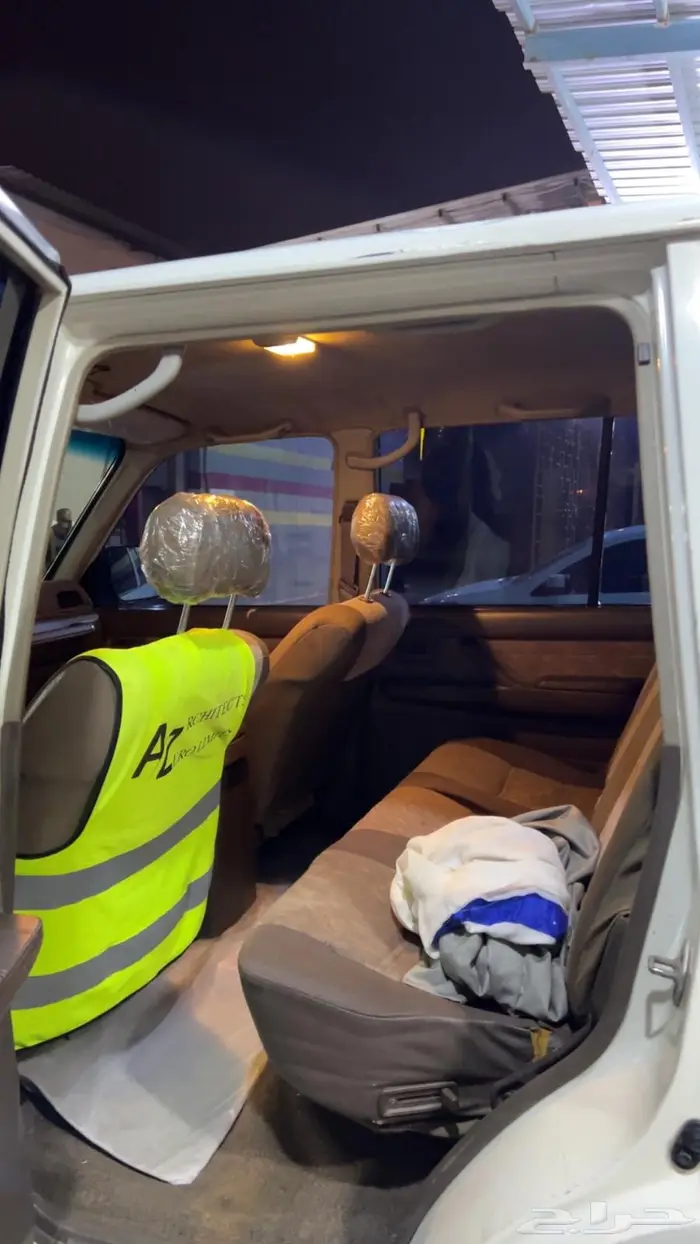 صالون لاند كروزر 1996 م 0