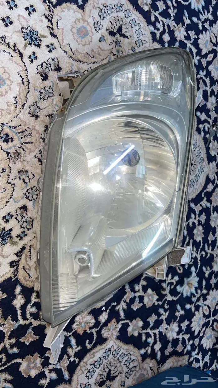 شمعات هايلوكس 2010 اصلي وكاله 2