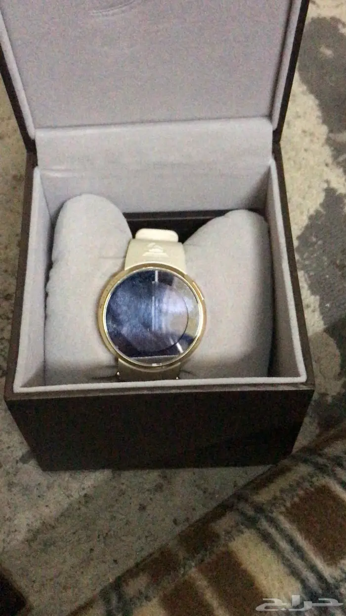 ساعة قوتشي رقمية اصدار غرامي الاصلية 0