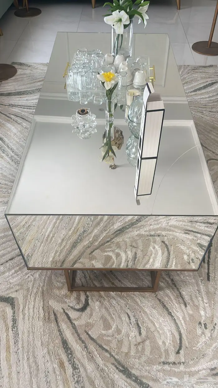 طاولة للبيع 1