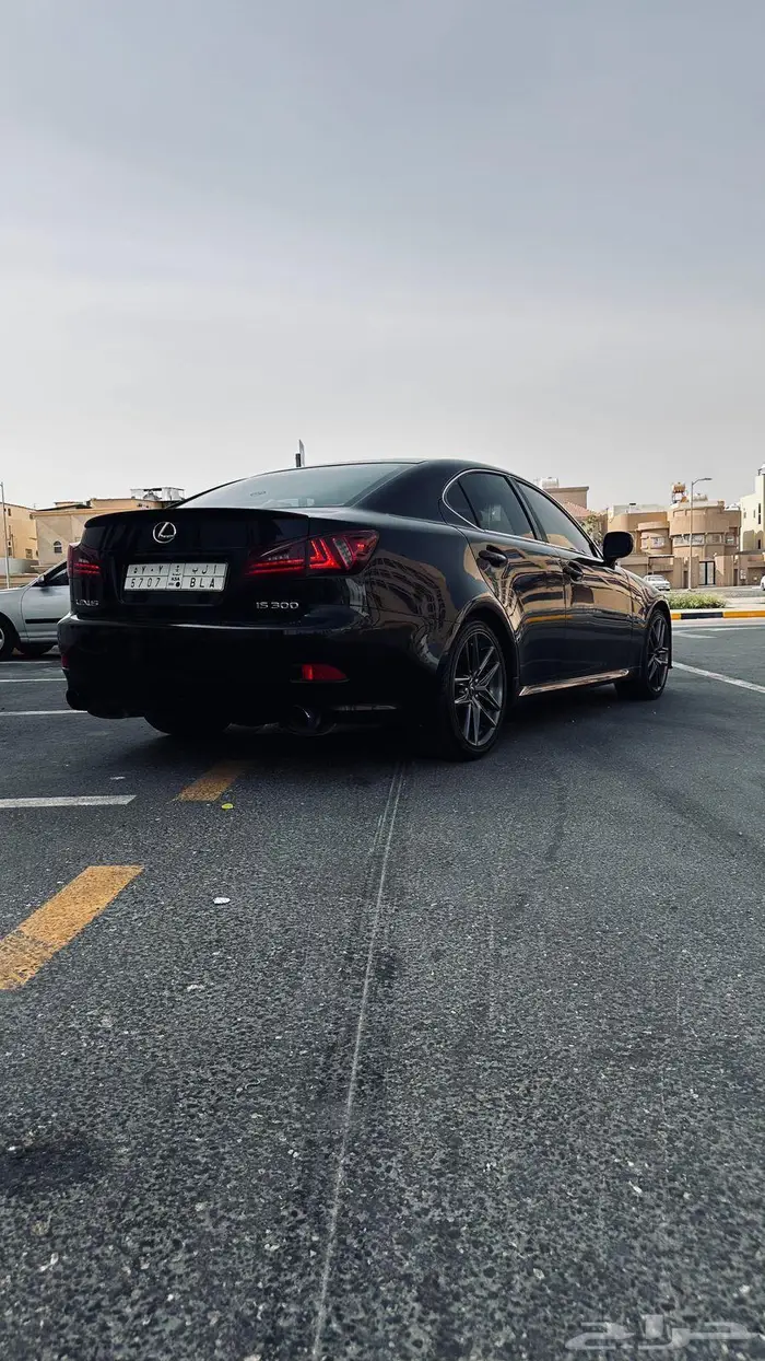 لكزس للبيع 3