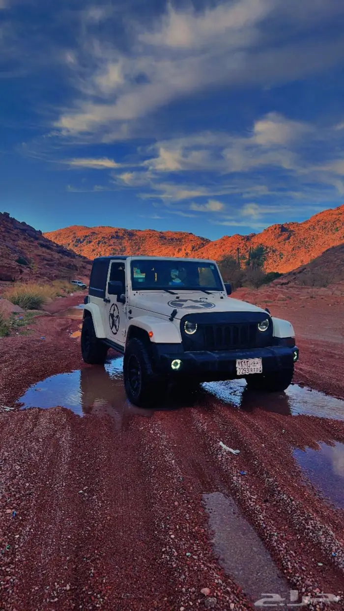 جيب رانجلر. 2018 11