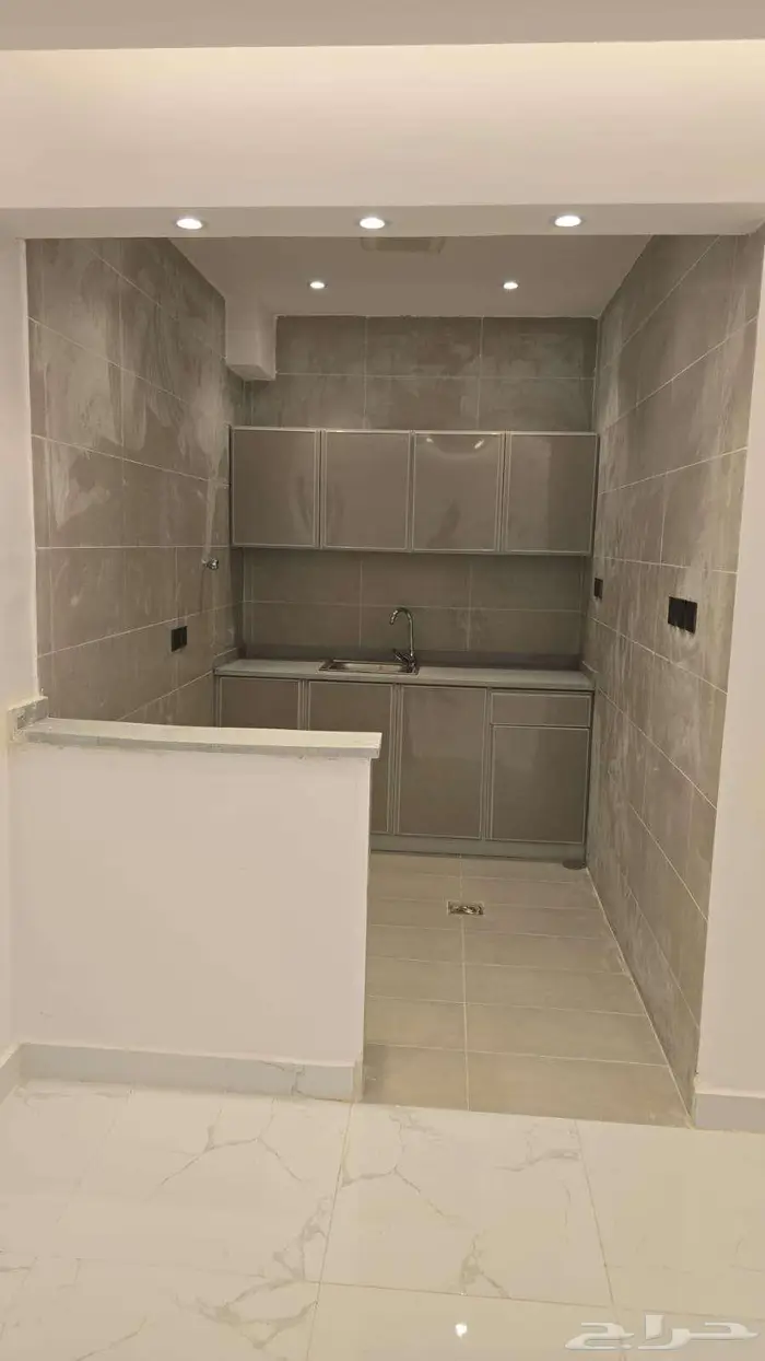 شقه فاخره غرفتين بمخطط الشرائع 4