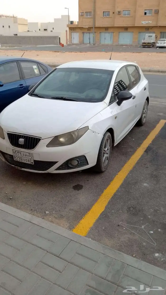 سيات هاتشباك اسباني 3