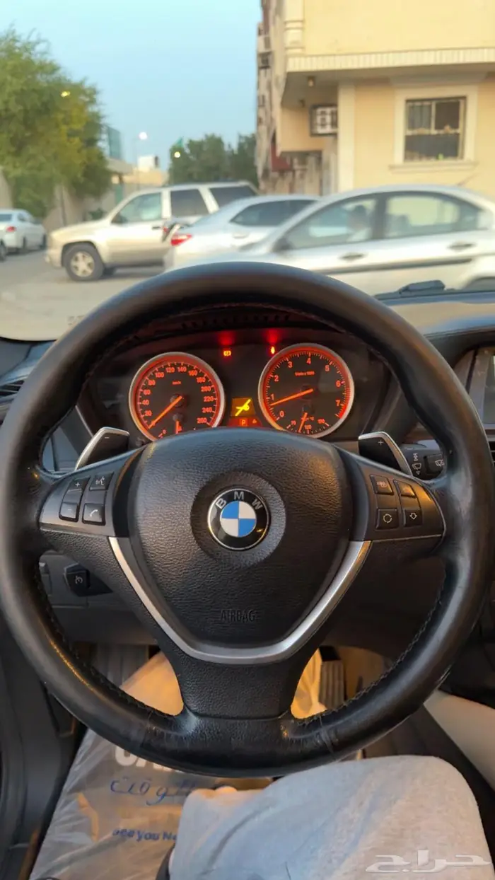 بي ام دبليو x6 8