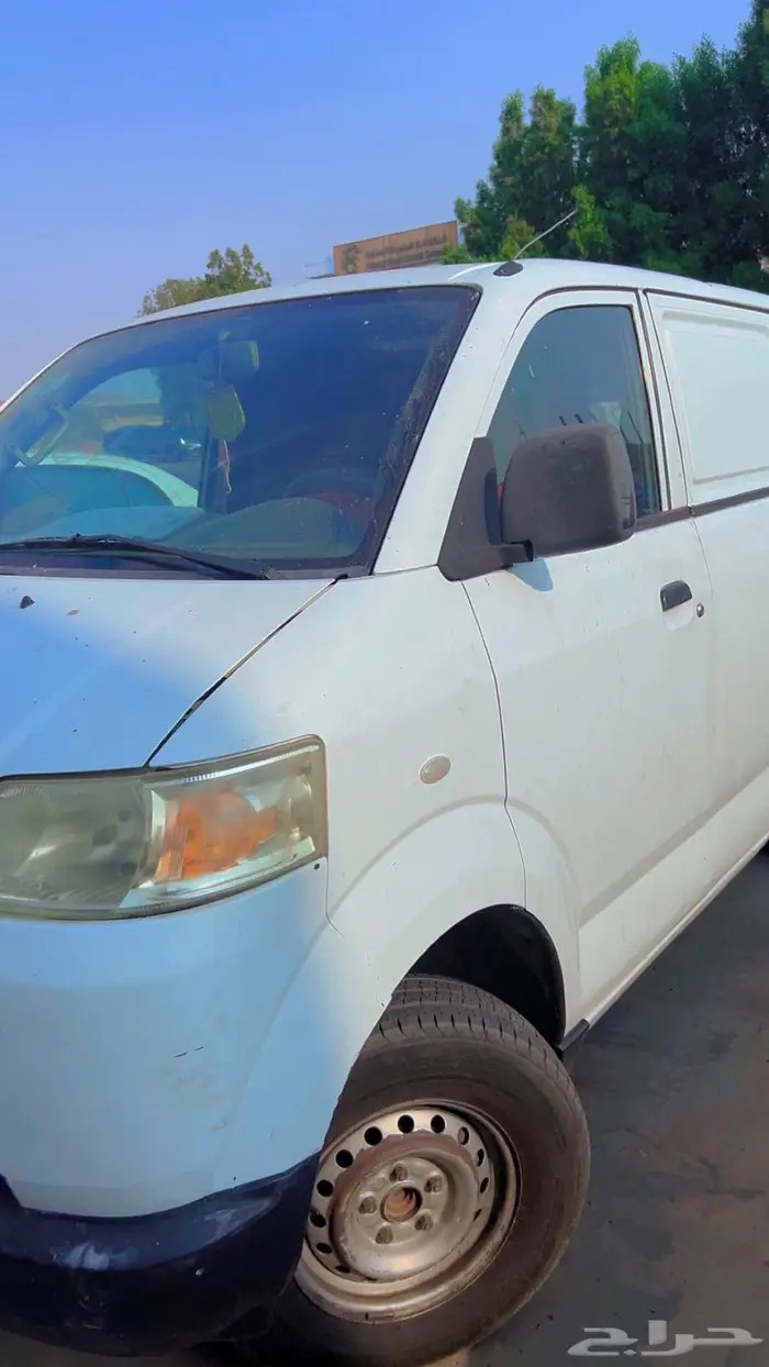 سوزوكي APV فان 1