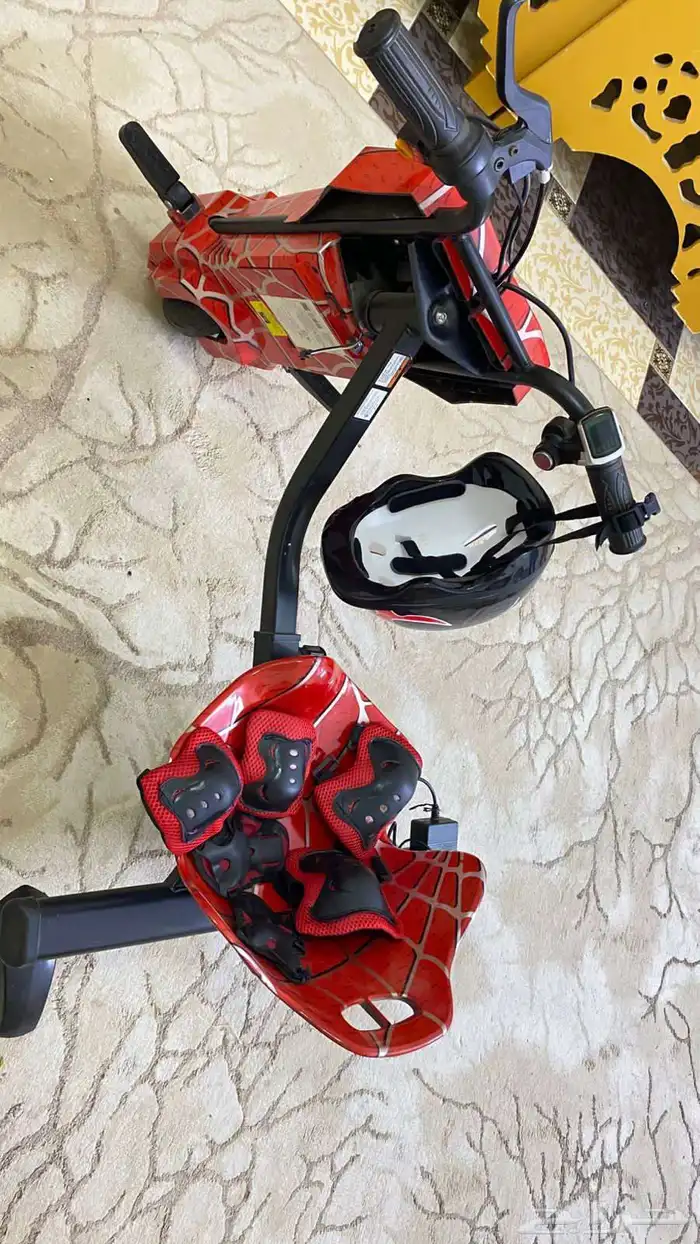 اسكوتر مع ملتزماته مستخدم نضيف 1