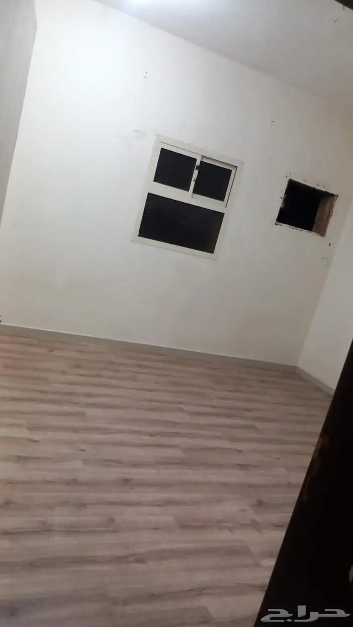 للايجار شقة علوية بحي الخزامى شارع بيروت 0