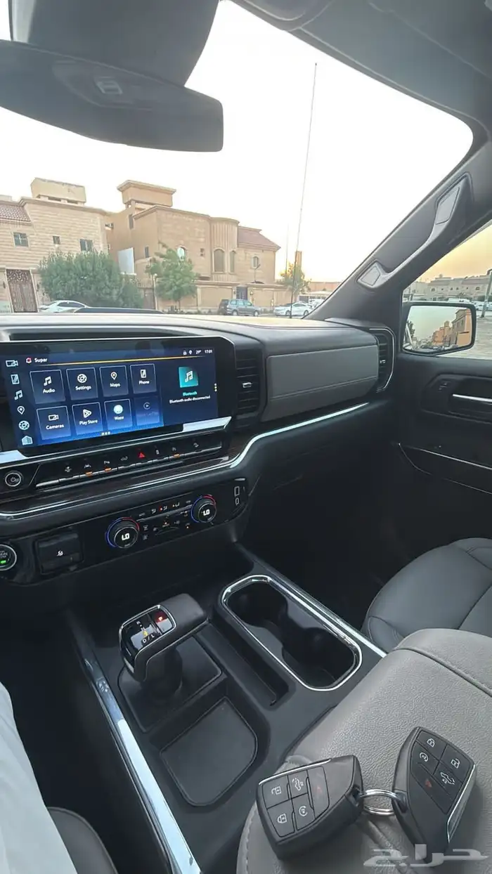 شفروليه سلفرادو 2024 ترل بوس V8 دبل وكاله للبيع 14